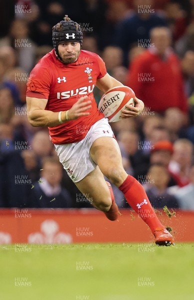 101118 - Wales v Australia, Under Armour Series 2018 - Leigh Halfpenny of Wales 
