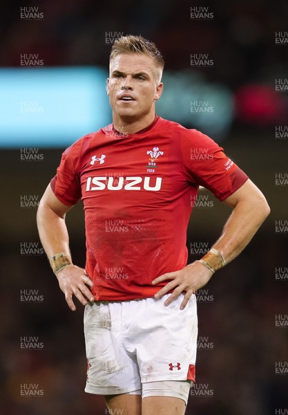 101118 - Wales v Australia, Under Armour Series 2018 - Gareth Anscombe of Wales 