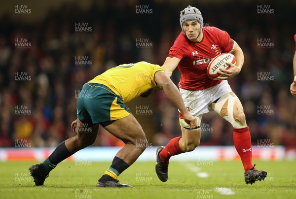101118 - Wales v Australia, Under Armour Series 2018 - Jonathan Davies of Wales is tackled by Samu Kerevi of Australia