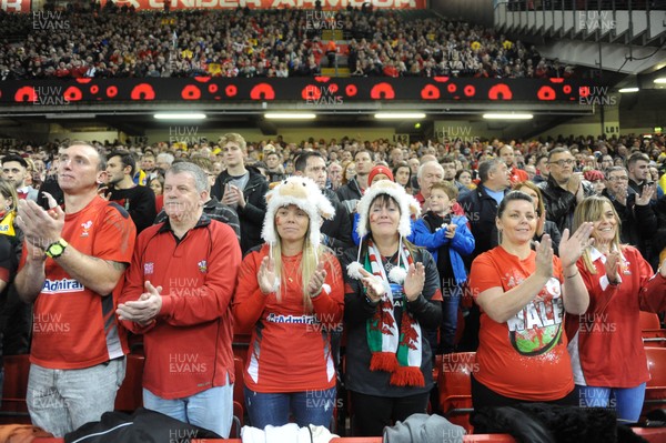 101118 - Wales v Australia - Under Armour Series 2018 - Welsh fans during the Service of Remembrance 