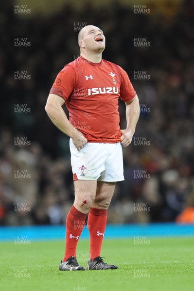 101118 - Wales v Australia - Under Armour Series 2018 - Ken Owens of Wales 