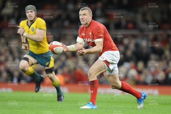 101118 - Wales v Australia - Under Armour Series 2018 - Hadleigh Parkes of Wales 