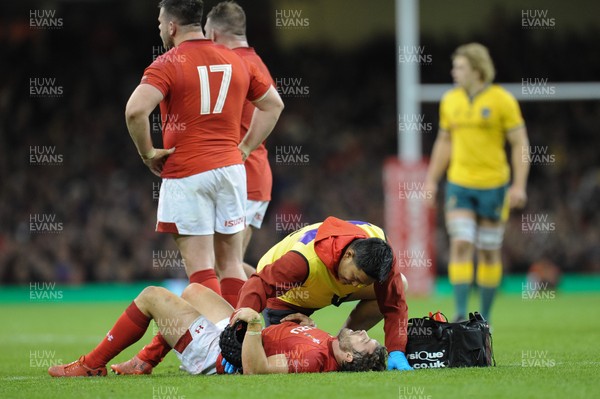 101118 - Wales v Australia - Under Armour Series 2018 - Leigh Halfpenny of Wales is treated by medical staff for an injury