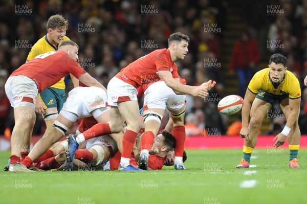 101118 - Wales v Australia - Under Armour Series 2018 - Tomos Williams of Wales 