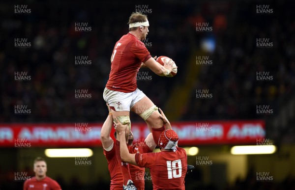 101118 - Wales v Australia - Under Armour Series - Alun Wyn Jones of Wales takes line out ball