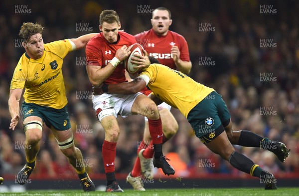 111117 - Wales v Australia - Under Armour Series 2017 - Liam Williams of Wales is tackled by Michael Hooper and Samu Kerevi of Australia