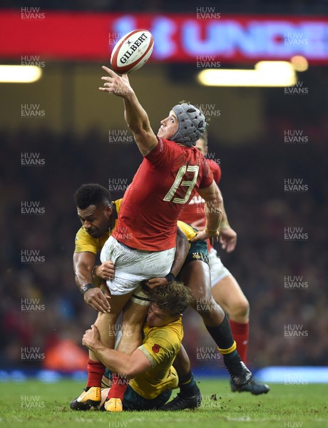 111117 - Wales v Australia - Under Armour Series 2017 - Jonathan Davies of Wales is tackled by Samu Kerevi and Michael Hooper of Australia