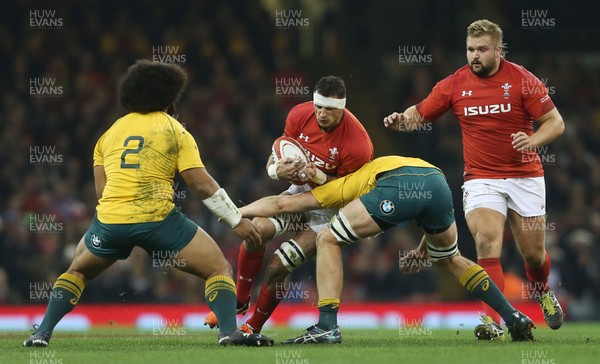 111117 - Wales v Australia - Under Armour Series 2017 - Aaron Shingler of Wales is tackled by Ned Hanigan of Australia