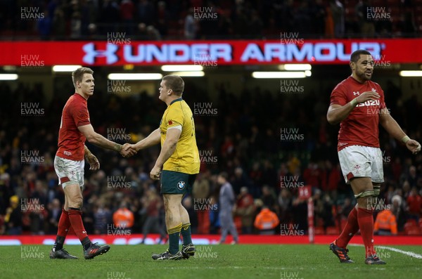 111117 - Wales v Australia - Under Armour Series 2017 - Liam Williams of Wales shakes Tom Robertson of Australia hand at full time