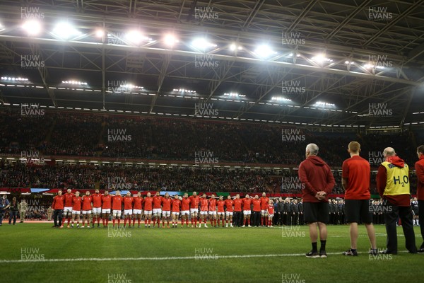111117 - Wales v Australia - Under Armour Series 2017 - Wales sing the anthem