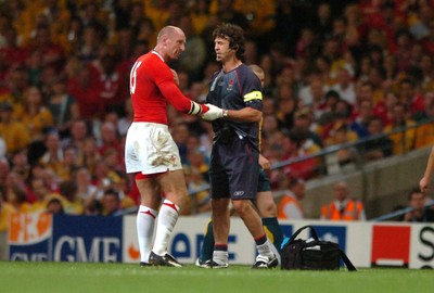 14.09.07 - Wales v Australia - Rugby World Cup 2007 -  Wales' Gareth Thomas receives treatment for an injury 