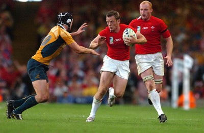 14.09.07 - Wales v Australia - Rugby World Cup 2007 -  Wales' Kevin Morgan is tackled by Berrick Barnes 