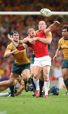 15.09.07 -Wales v Australia, RWC 2007 -  Wales' Shane Williams loses possession 