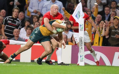 15.09.07 -Wales v Australia, RWC 2007 -  Australia's Chris Latham beats Tom Shanklin to score try 