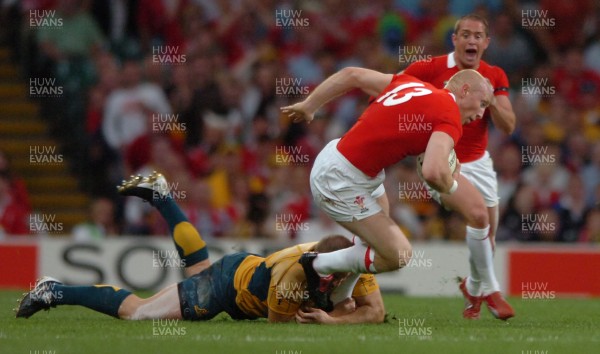 14.09.07 - Wales v Australia - Rugby World Cup 2007 -  Wales' Tom Shanklin is tackled by Stephen Moore 