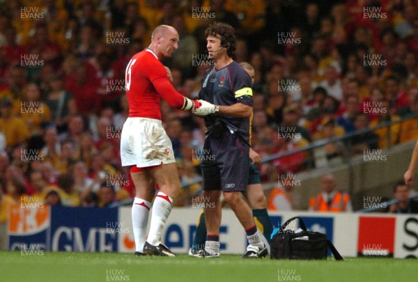 14.09.07 - Wales v Australia - Rugby World Cup 2007 -  Wales' Gareth Thomas receives treatment for an injury 