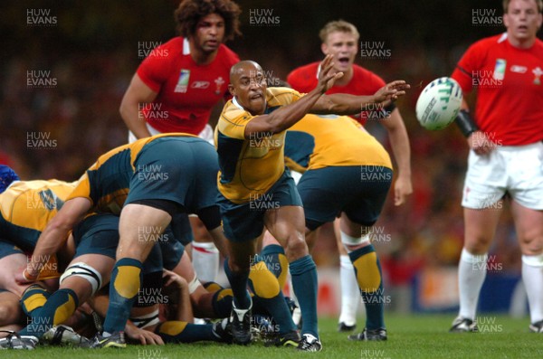 14.09.07 - Wales v Australia - Rugby World Cup 2007 -  Australia's George Gregan gets his backs moving 