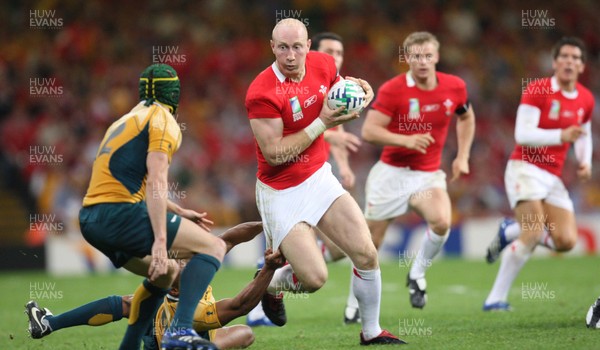 15.09.07 -Wales v Australia, RWC 2007 -  Wales' Tom Shanklin takes on Matt Giteau 