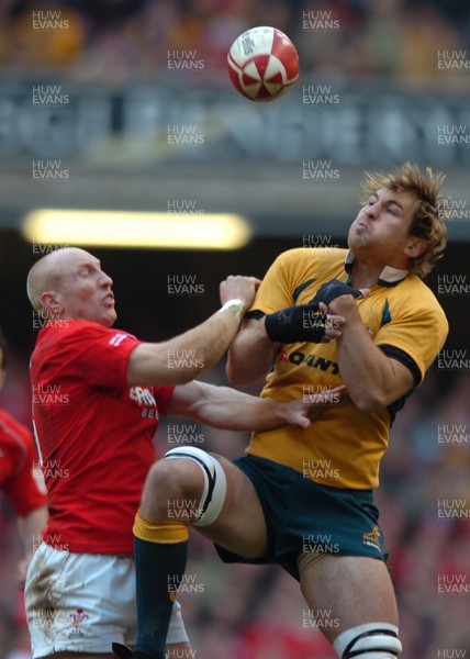 04.11.06  Wales v Australia.  Wales Tom Shanklin and Rocky Elsom compete for ball  
