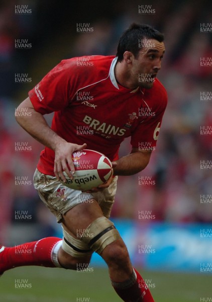 04.11.06  Wales v Australia.  Jonathan Thomas  