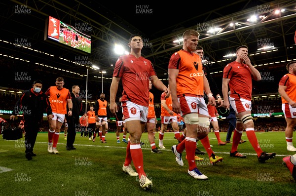 201121 - Wales v Australia - Autumn Nations Series - Louis Rees-Zammit of Wales walks off the pitch after the warm up