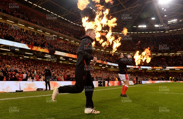 201121 - Wales v Australia - Autumn Nations Series - Liam Williams of Wales runs out