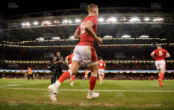 201121 - Wales v Australia - Autumn Nations Series - Liam Williams of Wales takes to the field