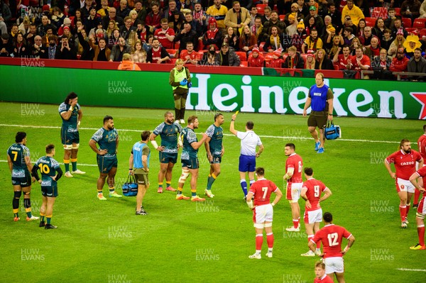 201121 - Wales v Australia - Autumn Nations Series - Kurtley Beale of Australia  is sent to the sin bin by Referee Mike Adamson 
