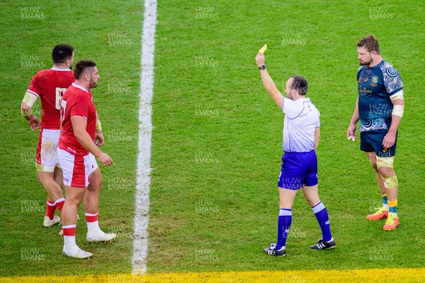 201121 - Wales v Australia - Autumn Nations Series - Gareth Thomas of Wales  is shown the yellow card by Referee Mike Adamson 