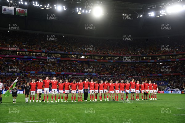 240923 - Wales v Australia - Rugby World Cup France 2023 - Pool C - Wales sing the anthem