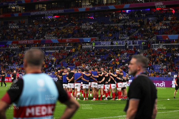 240923 - Wales v Australia - Rugby World Cup France 2023 - Pool C - Wales huddle before the game
