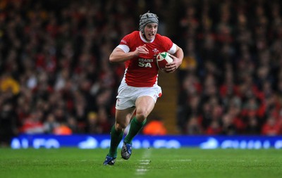 28.11.09 - Wales v Australia - Invesco Perpetual Series 2009 - Wales' Jonathan Davies. 