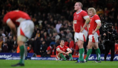 28.11.09 - Wales v Australia - Invesco Perpetual Series 2009 - Wales' Tom James looks dejected. 
