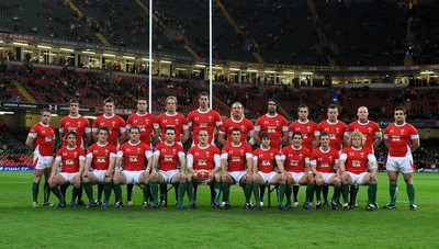 28.11.09 - Wales v Australia - Invesco Perpetual Series 2009 - Wales Team. 