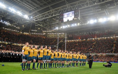 28.11.09 - Wales v Australia - Invesco Perpetual Series 2009 - Australia line up for the national anthems. 
