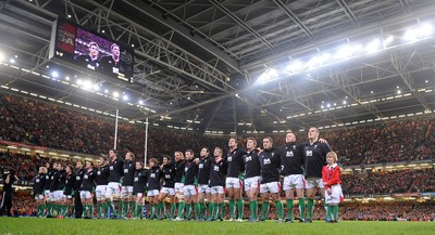 28.11.09 - Wales v Australia - Invesco Perpetual Series 2009 - Wales line up for the national anthems. 