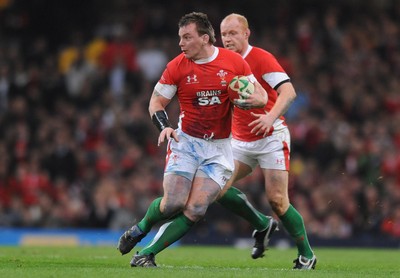 28.11.09 - Wales v Australia - Invesco Perpetual Series 2009 - Wales' Matthew Rees. 