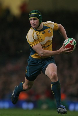 28.11.09  Wales v Australia... Australia's Matt Giteau. 