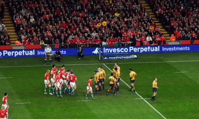 28.11.09 - Invesco Perpetual Rugby. Wales v Australia  