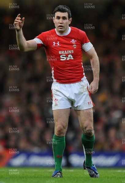 28.11.09 - Wales v Australia - Invesco Perpetual Series 2009 - Wales' Stephen Jones. 