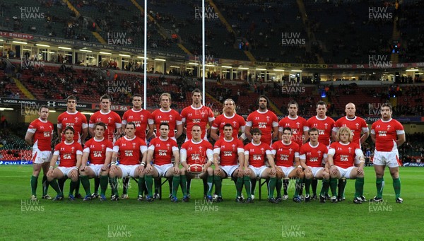 28.11.09 - Wales v Australia - Invesco Perpetual Series 2009 - Wales Team. 
