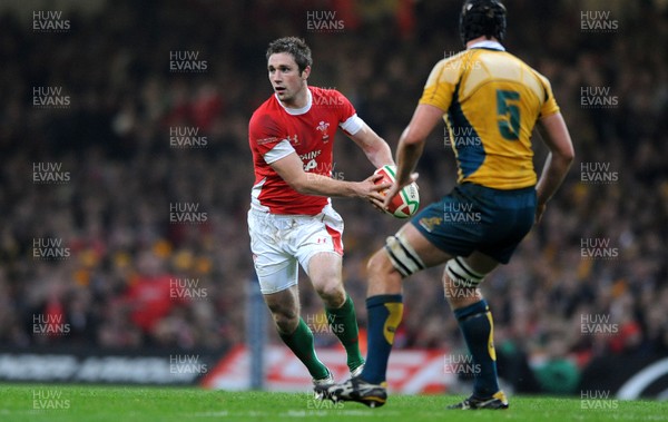 28.11.09 - Wales v Australia - Invesco Perpetual Series 2009 - Wales' Andrew Bishop. 