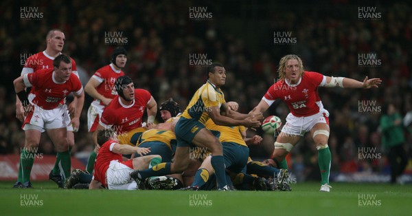 28.11.09  Wales v Australia... Australia's Will Genia gets the ball away. 