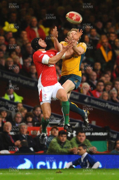 28.11.09 - Invesco Perpetual International Rugby, Wales v Australia Wales' Tom James and Australia's Peter Hynes  compete for a high ball 