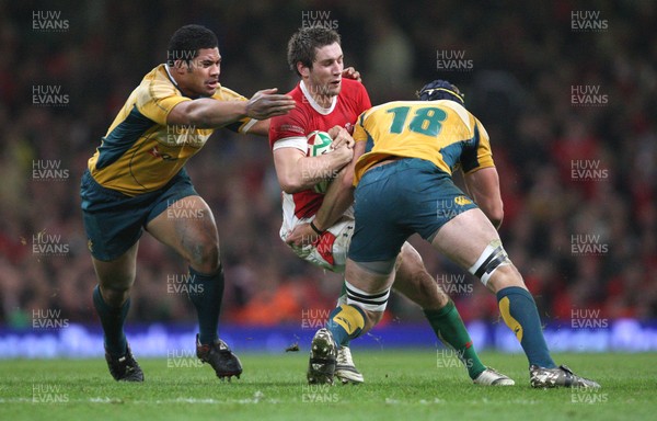 281109 Wales v Australia, Invesco Perpetual 2009 Series - Wales' Andrew Bishop charges forward