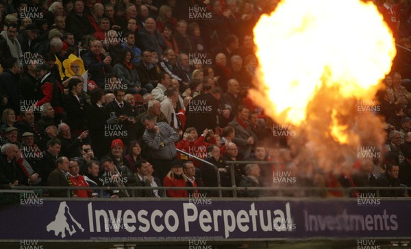 28.11.09 Wales v Australia... Invesco branding... 