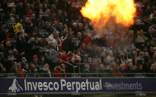 28.11.09 Wales v Australia... Invesco branding... 