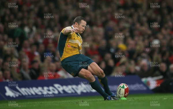 28.11.09 Wales v Australia... Invesco branding... 