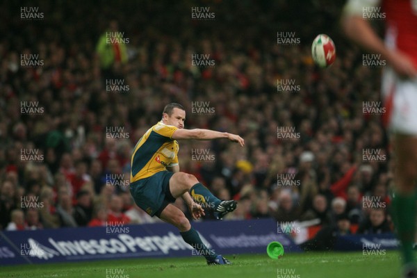 28.11.09 Wales v Australia... Invesco branding... 