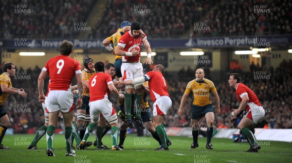 28.11.09 - Invesco Perpetual International Rugby, Wales v Australia  